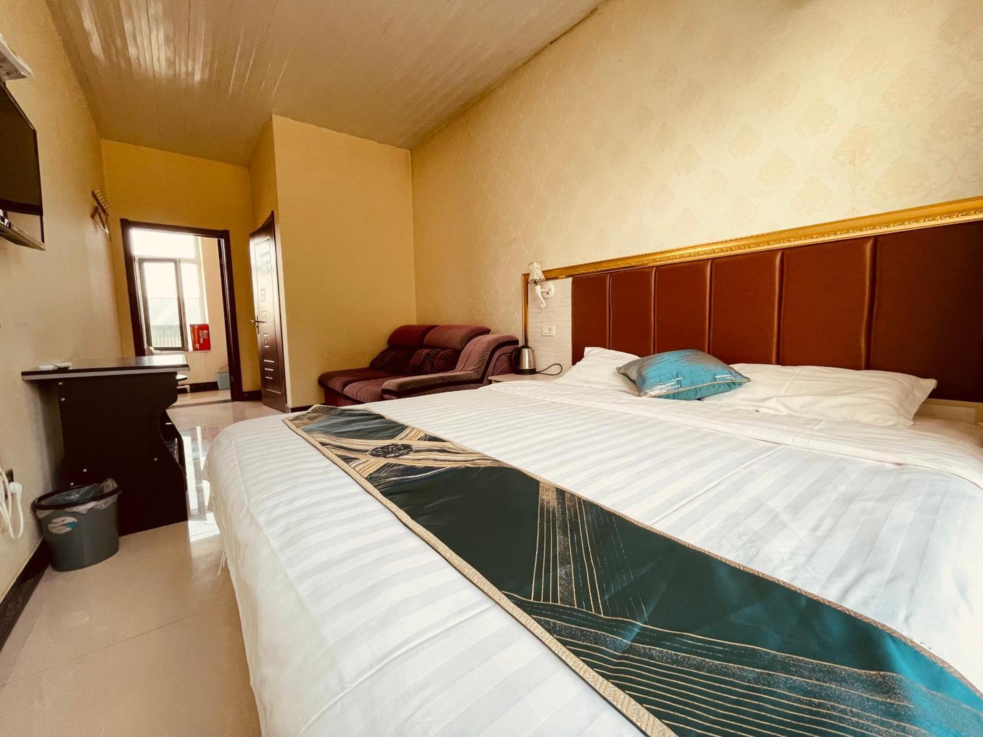 Hotel 哈尔滨机场东方红运宾馆 Habitación foto